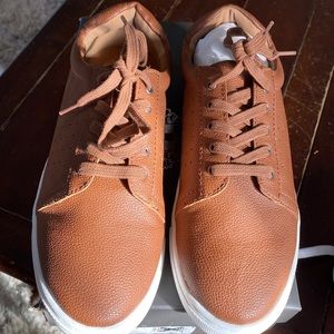 Vince Camuto CB-grafte